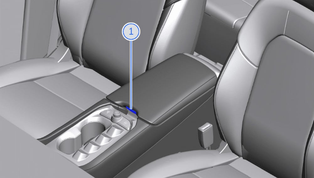 khoang chứa đồ trên VF8