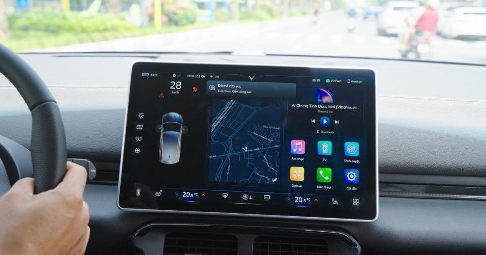 tính năng điều hướng, dẫn đường trên màn hình trung tâm của VinFast VF 8