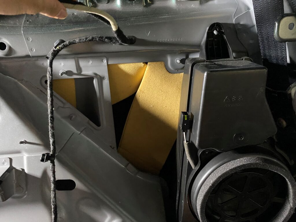 hốc cốp bên hông1