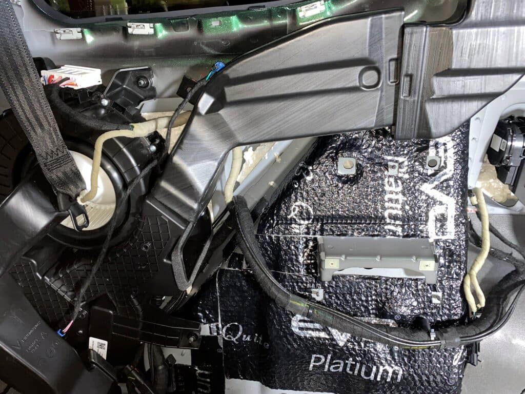 hốc cốp bên hông3